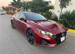 نيسان ألتيما